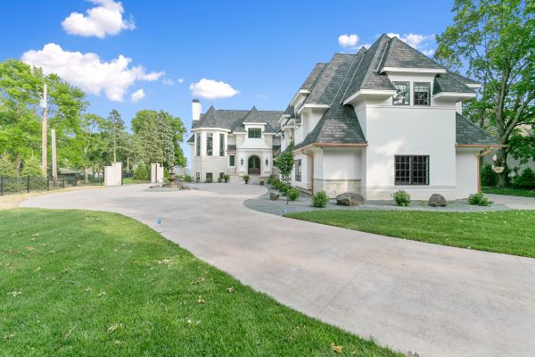 Cost of Concrete Driveway Installation in Milton