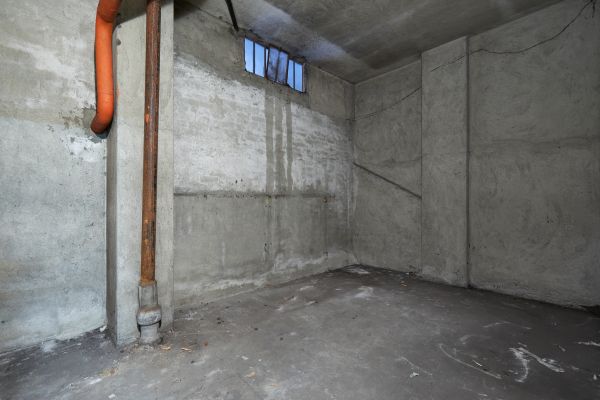 Cost of Basement Wall Construction in Milton