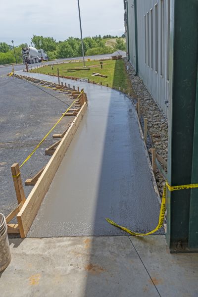 Cost of Concrete Sidewalk Paving in Milton
